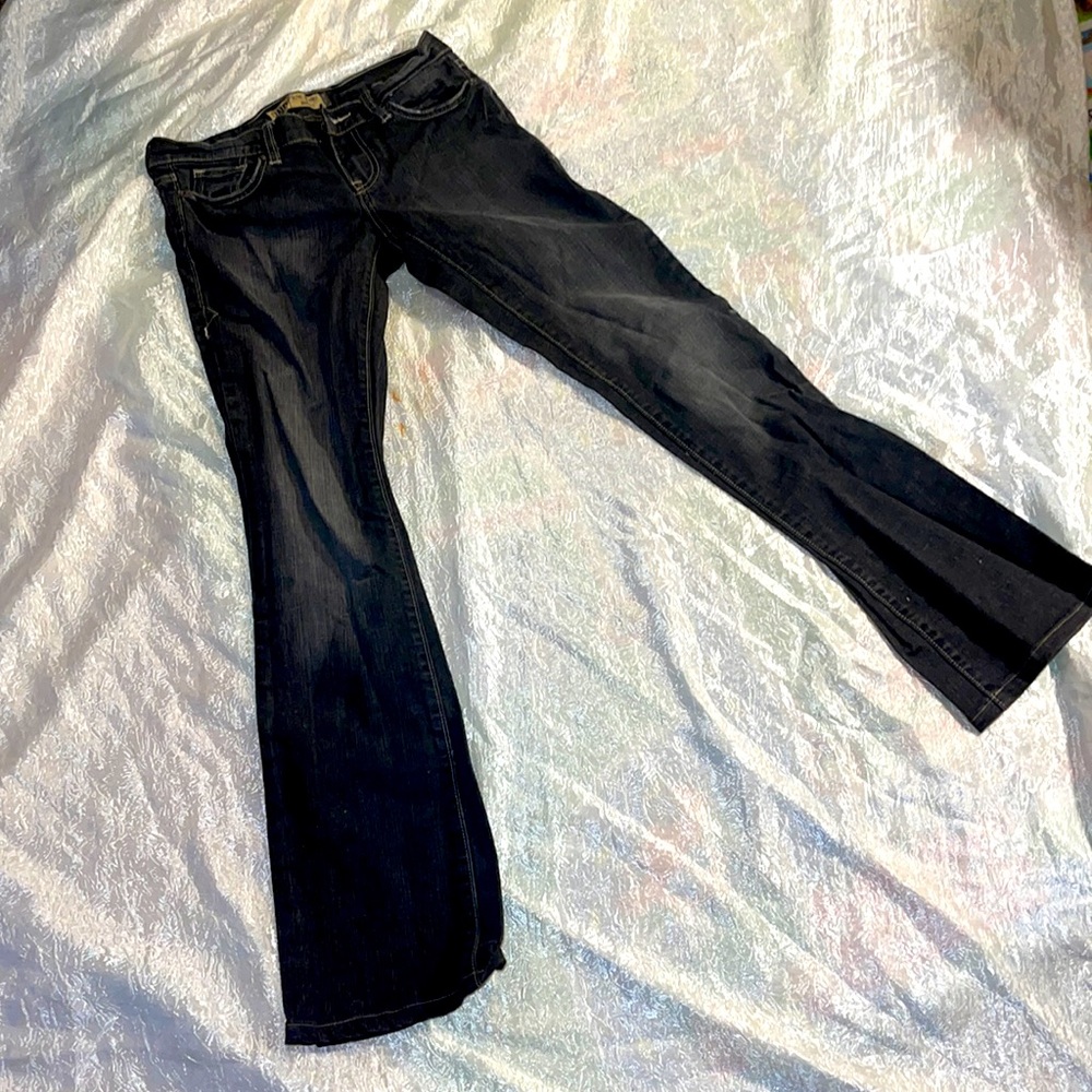 OND ultra low waist boot-cut size 4 long dark denim jeans. Excellent condition!